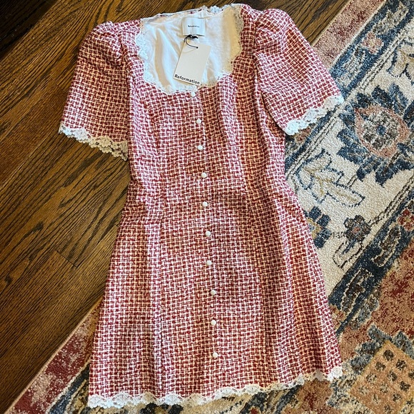 Reformation dress runs small NWT - Picture 3 of 9